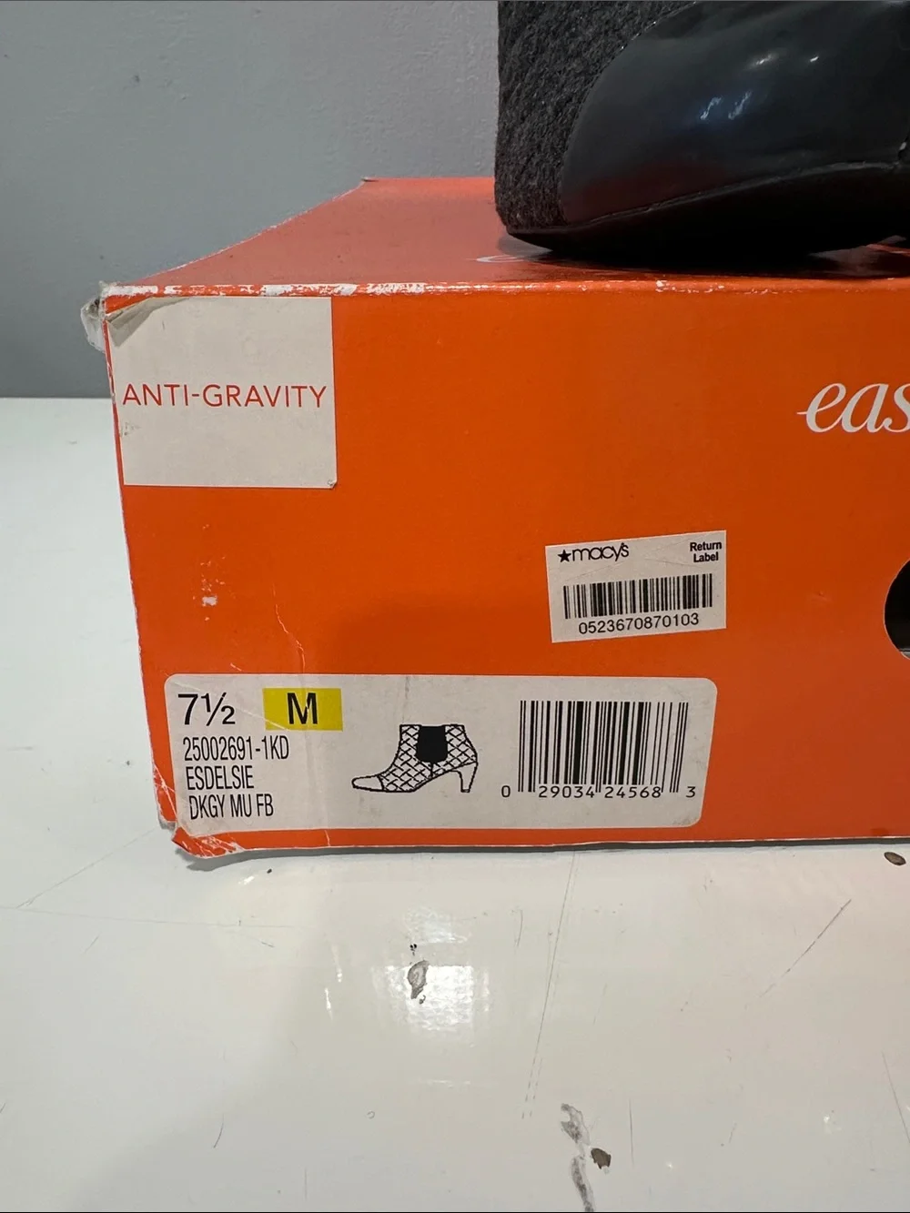 Easy Spirit gray Quilted Ankle Booties with Glossy Cap Toes. Size 7.5. NWT